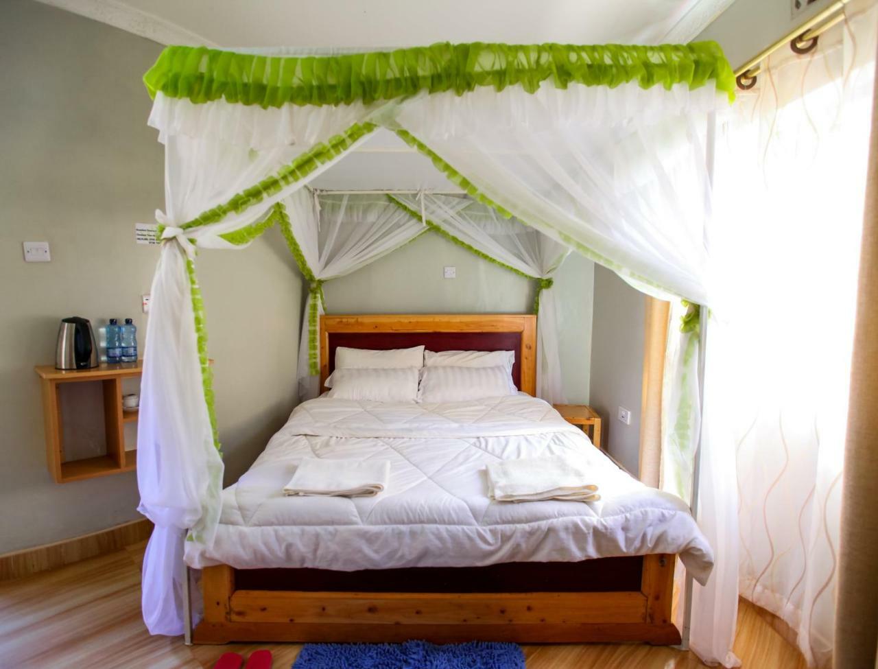 Maya Gardens Sagana Resort Kültér fotó
